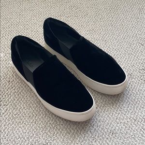 Vince Warren Slip-on Sneaker